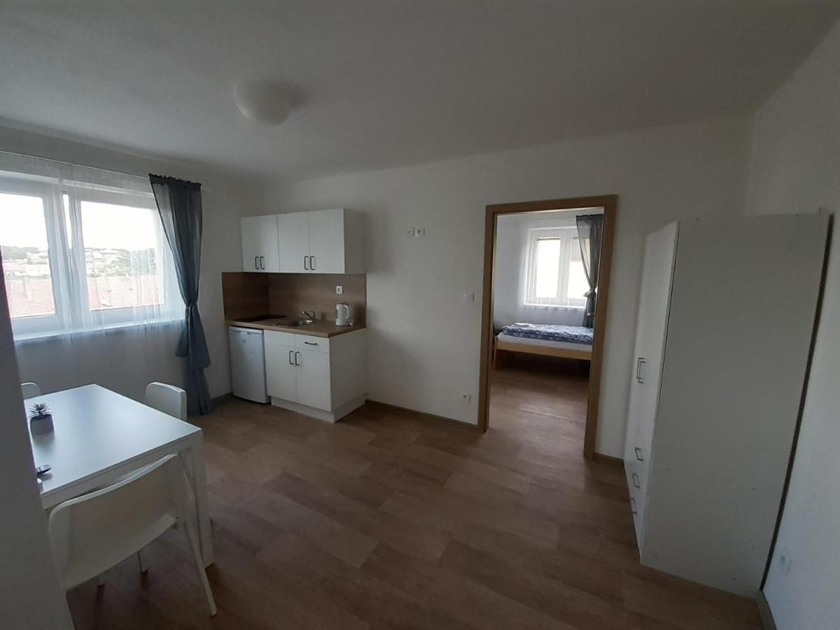 Valen Apartmany Valtice Buitenkant foto